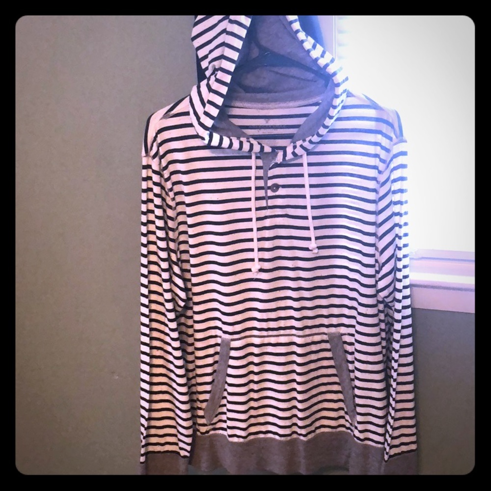 AE male hoodie (NWOT)